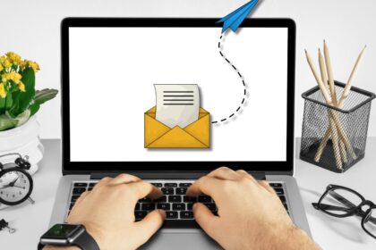 Mobile and online fax document transmission