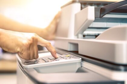 Mobile and online fax document transmission